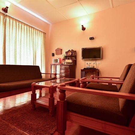 Manalar Hotel Gudalur  Bilik gambar